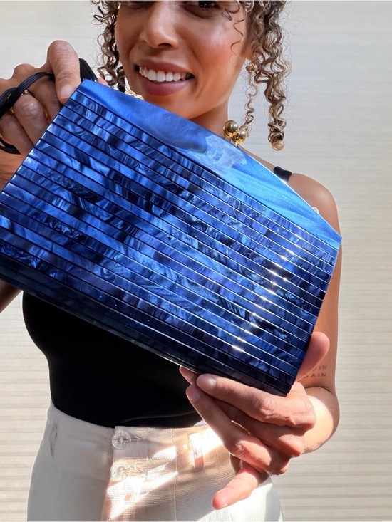 Vintage Handbags - Vintage Blue Lucite Clutch Mother of Pearl Effect Hard Case Evening Bag